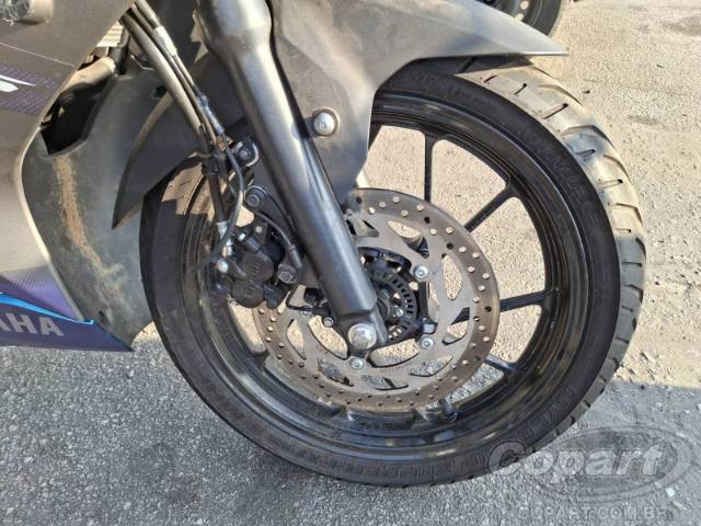 2025 YAMAHA YZF R15 