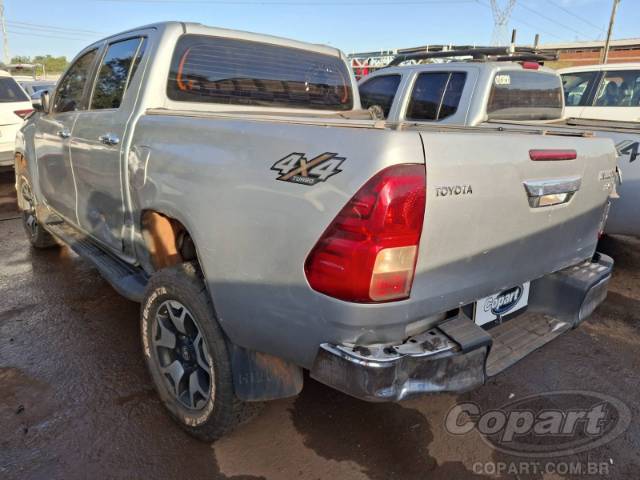 2016 TOYOTA HILUX CD 
