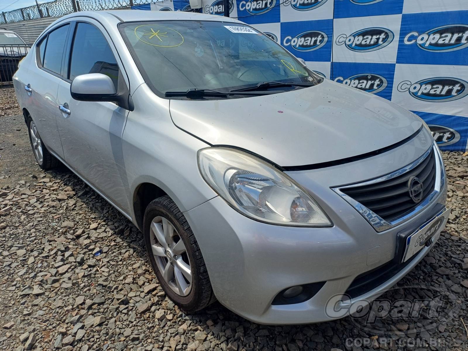 Veículo Nissan Versa Nissan Versa SL 1.6 16V 2014 2014 em leilão