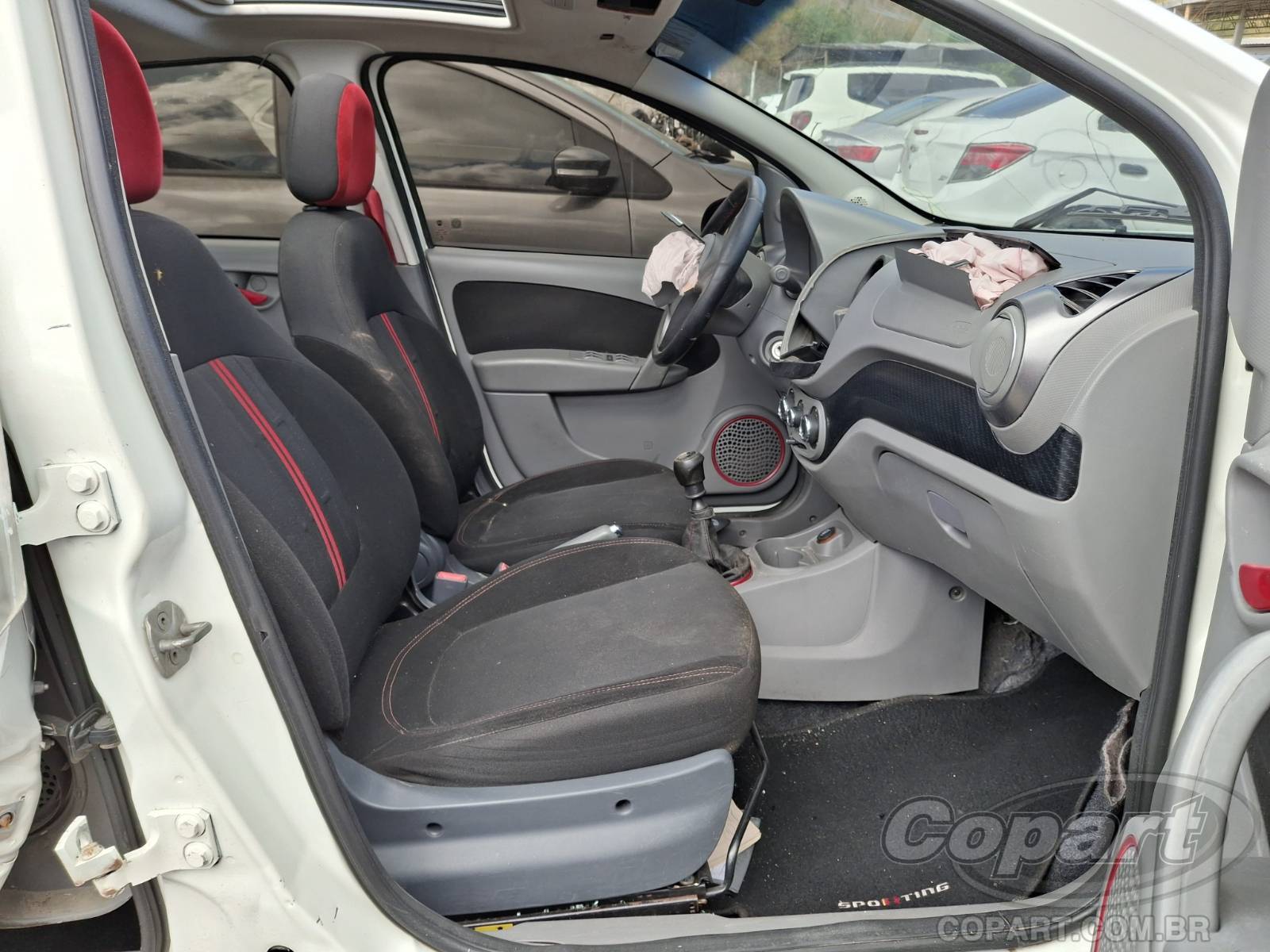 2015 FIAT PALIO — foto 5 de 11