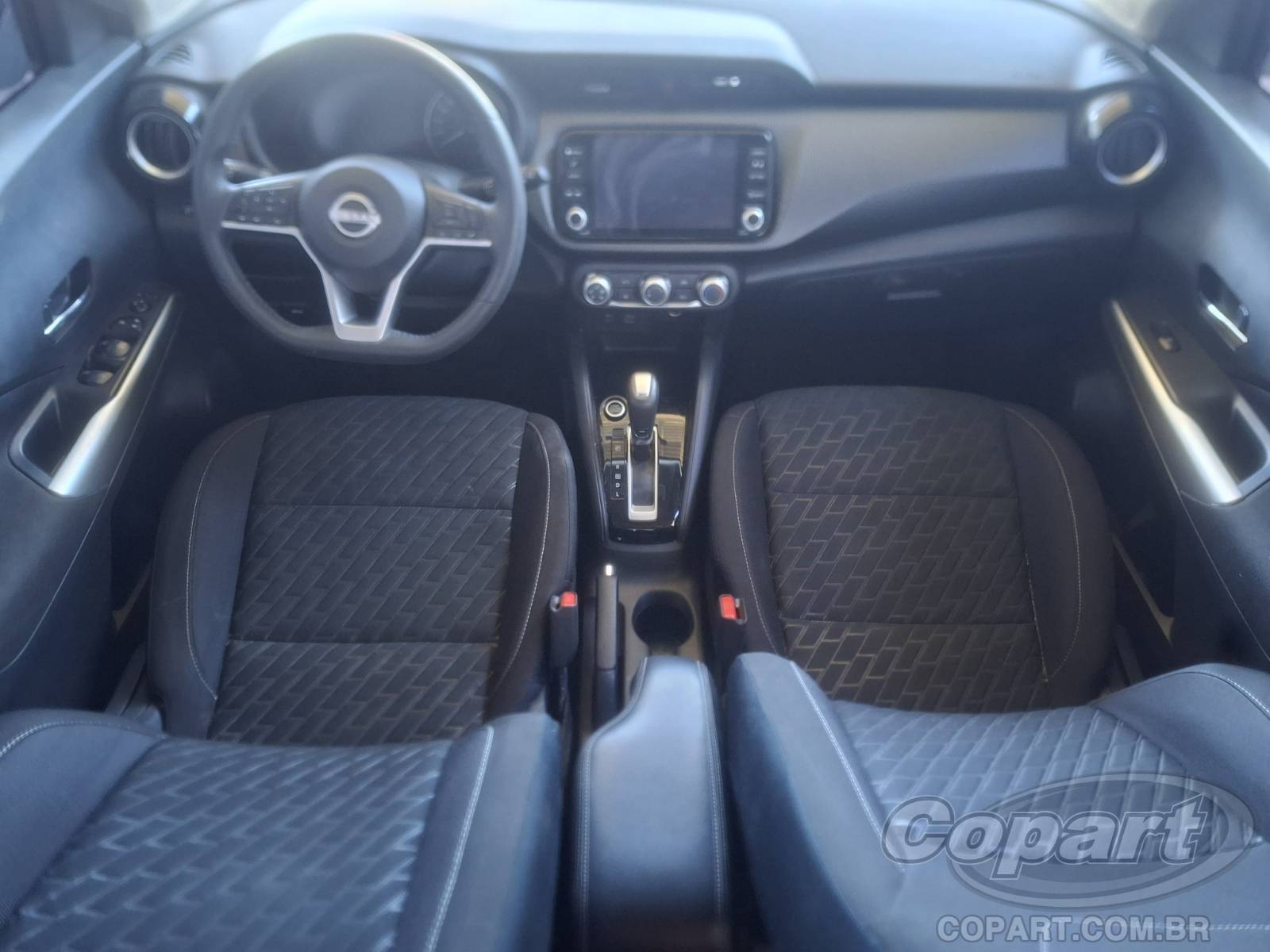 2024 NISSAN KICKS — foto 9 de 10