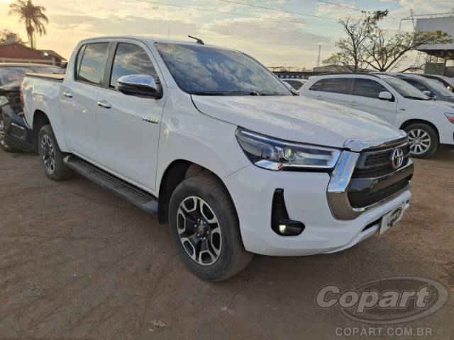 2024 TOYOTA HILUX CD 