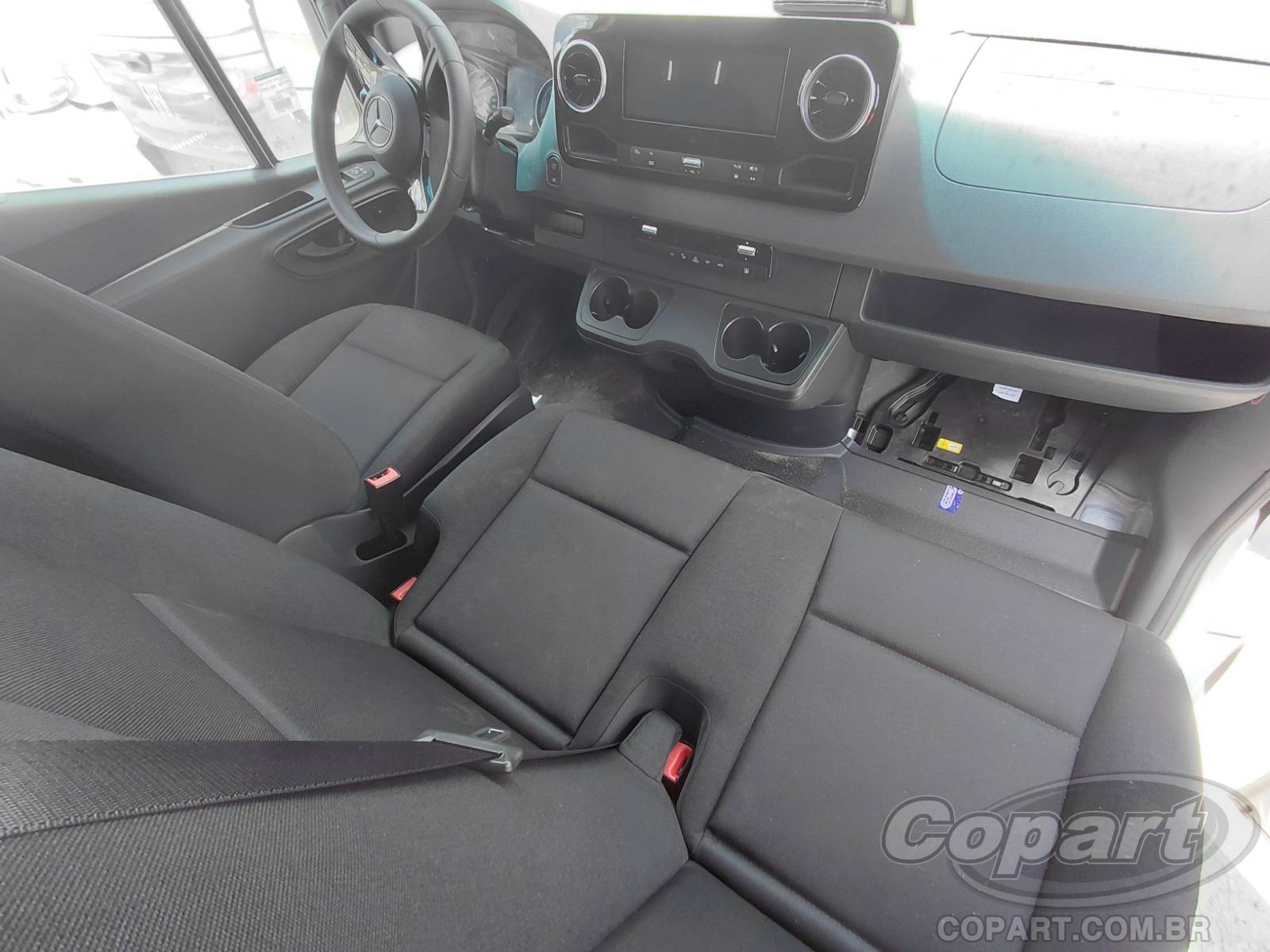 Foto 9 de 12: 2025 MERCEDES BENZ ESPRINTER