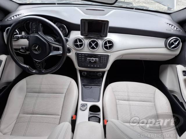 2015 MERCEDES BENZ GLA 