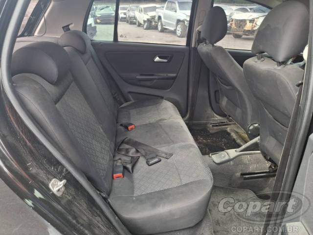 2015 VOLKSWAGEN FOX 