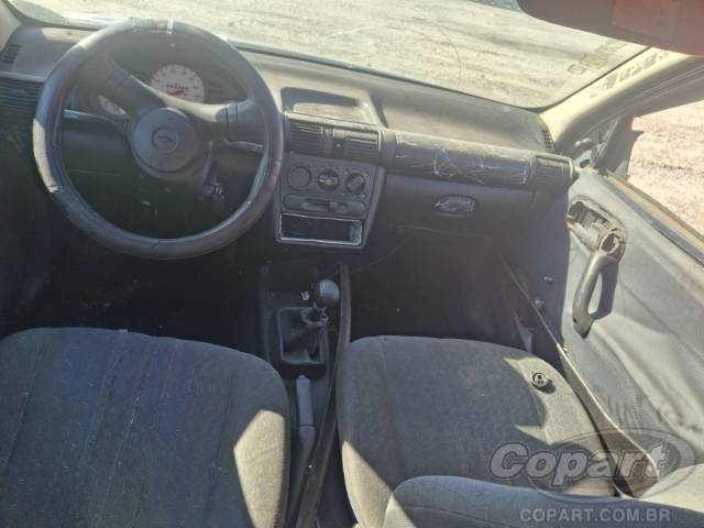 2000 CHEVROLET CORSA 
