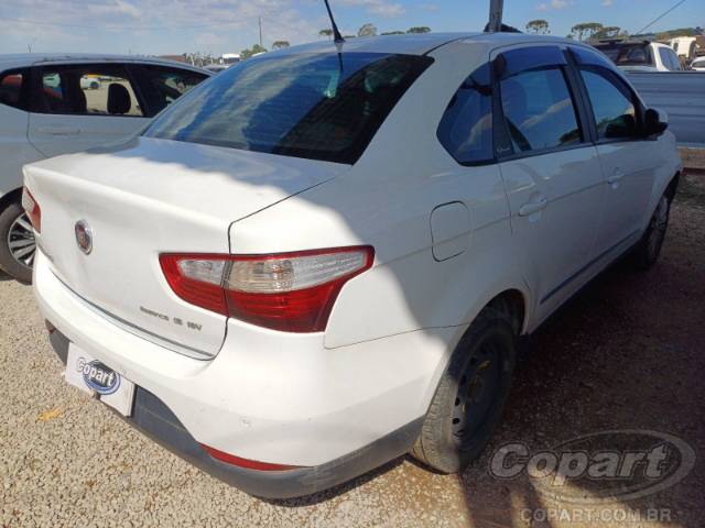 2016 FIAT GRAND SIENA 