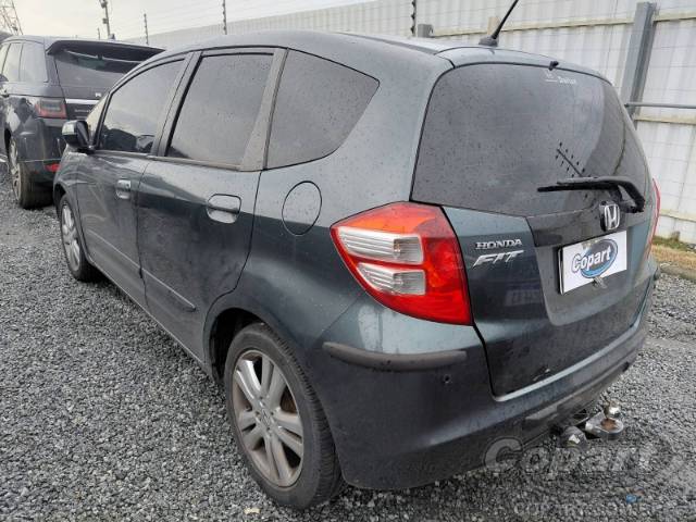 2011 HONDA FIT 