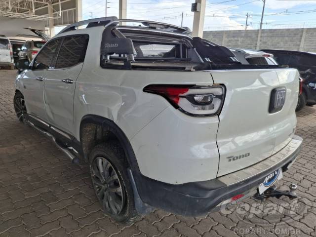 2022 FIAT TORO 