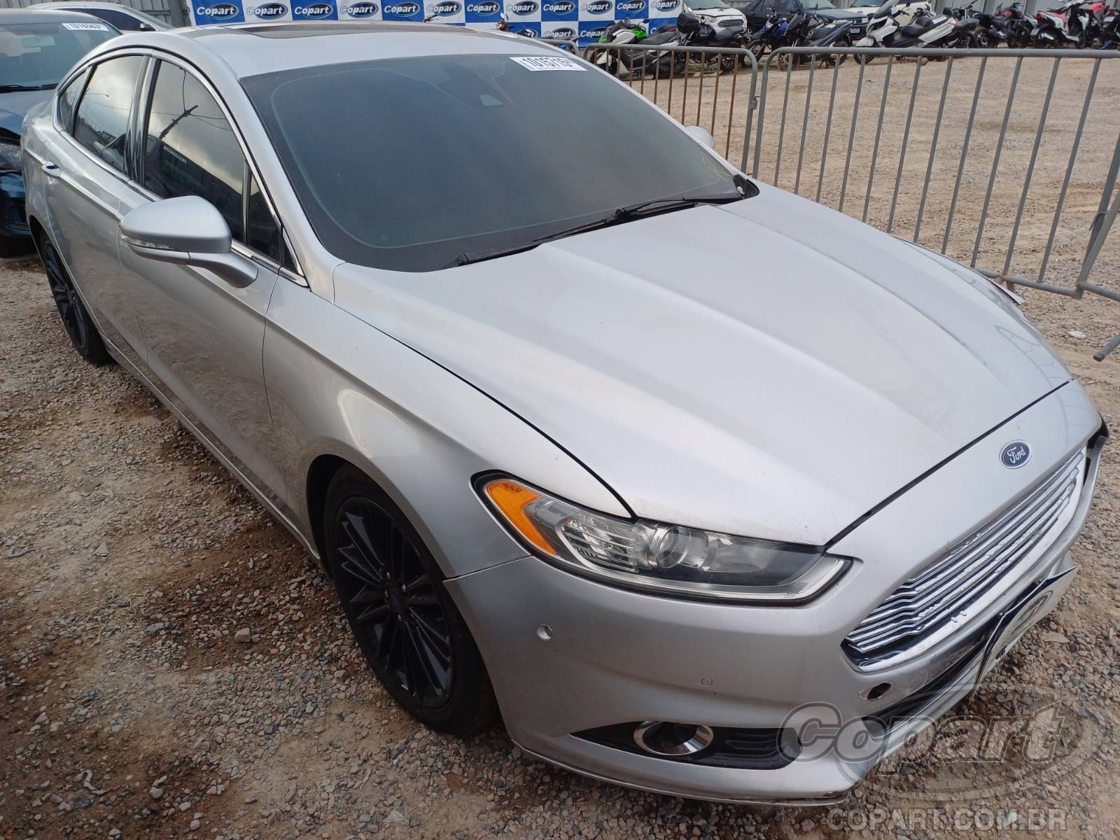 Veículo Ford Fusion FORD FUSION 2015 Titanium AWD 2.0 16V GTDI Turbo 2015 em leilão
