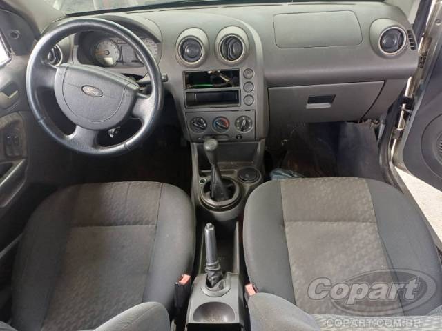 2003 FORD FIESTA 