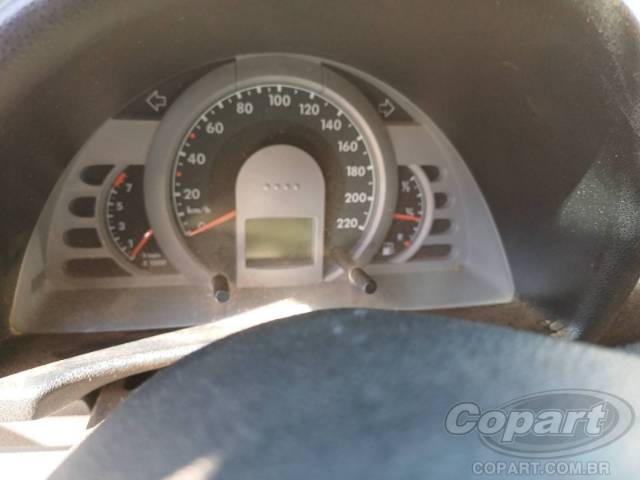 2005 VOLKSWAGEN FOX 