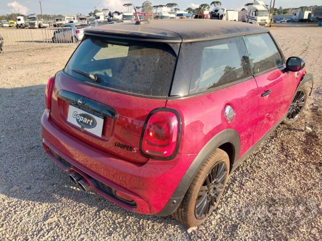 2015 MINI COOPER 