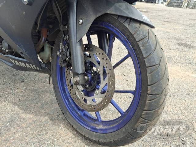 2025 YAMAHA YZF R15 