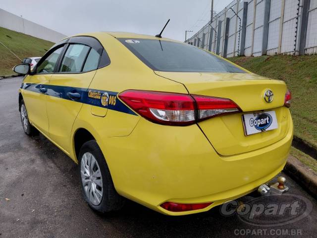 2024 TOYOTA YARIS SEDA 