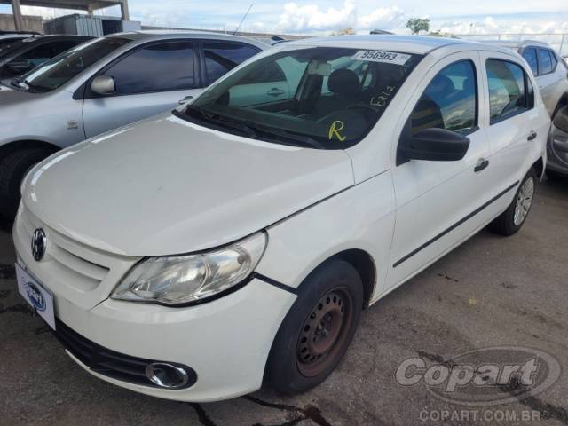 2013 VOLKSWAGEN GOL 