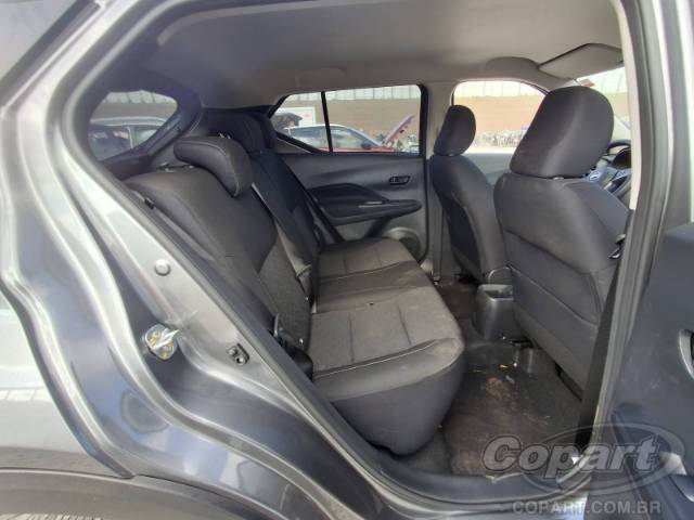 2025 NISSAN Kicks Play 