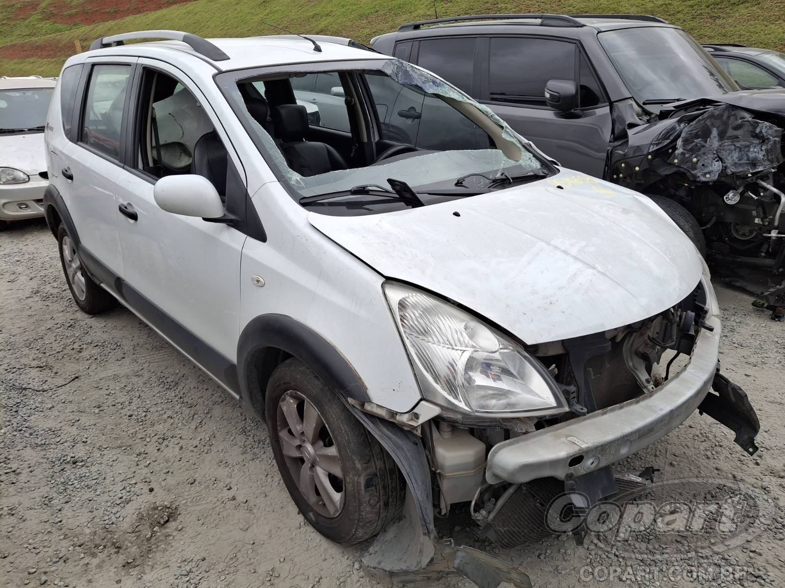 Veículo Nissan Livina Nissan Livina X-Gear SL 1.8 16V 2013 Médio Dano 2013 em leilão