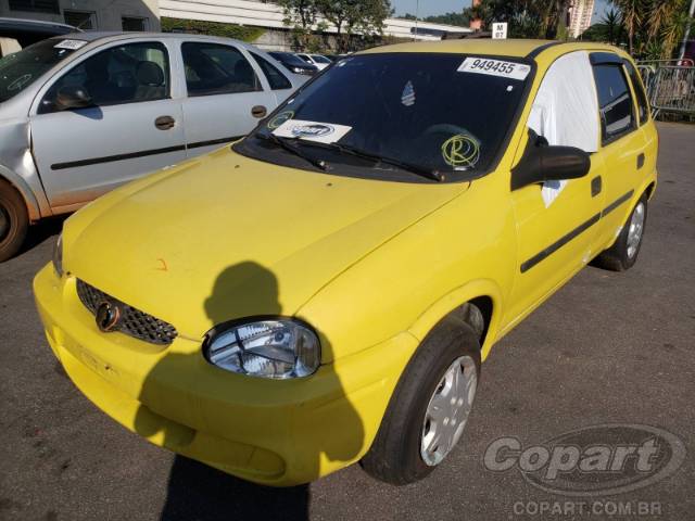 2002 CHEVROLET CORSA 