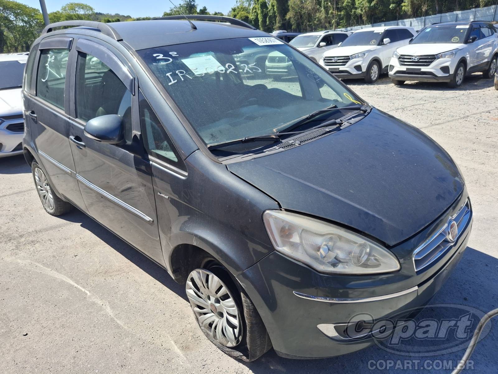 Veículo Fiat Idea Fiat Idea Essence 1.6 16V E.torQ 2015 2015 em leilão