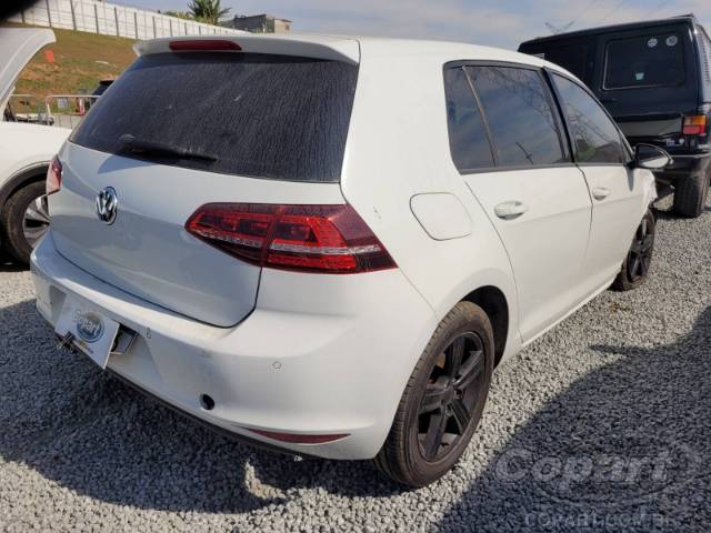 2014 VOLKSWAGEN GOLF 