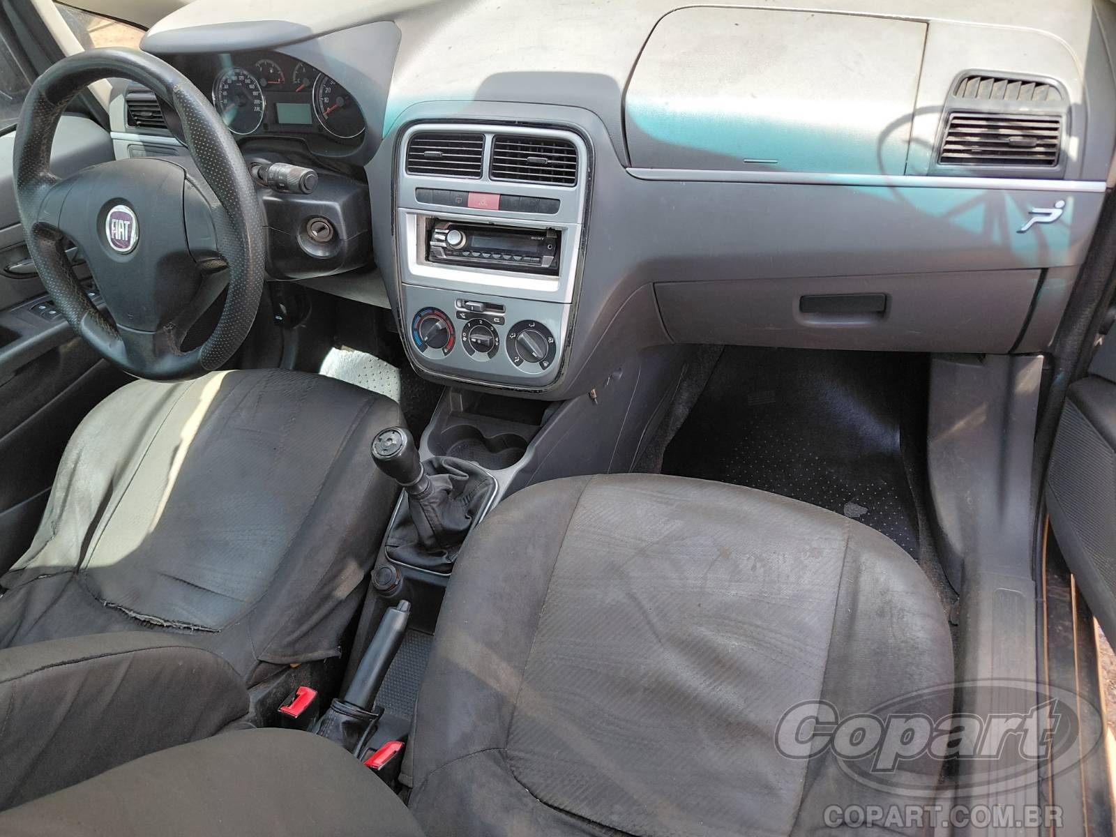 Foto 9 de 10: 2010 FIAT PUNTO