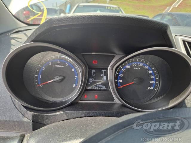 2016 HYUNDAI HB20S 
