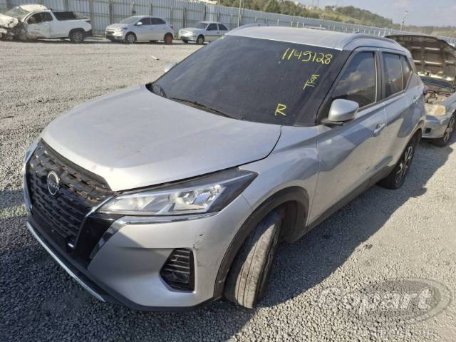 2024 NISSAN KICKS 