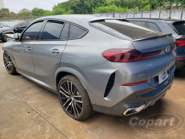 2026 BMW X6 