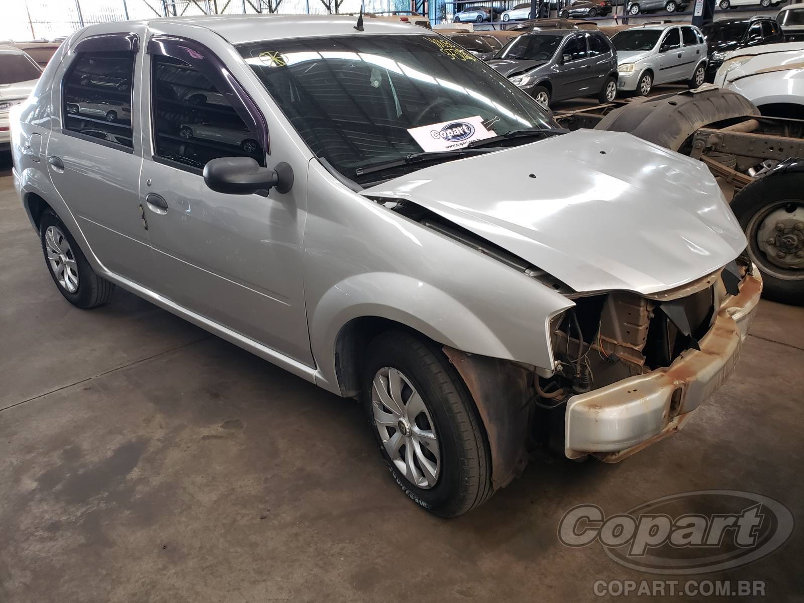 Veículo Renault Logan Renault Logan Autentique 1.0 16V Hi-Flex 2009 Médio Estado 2009 em leilão