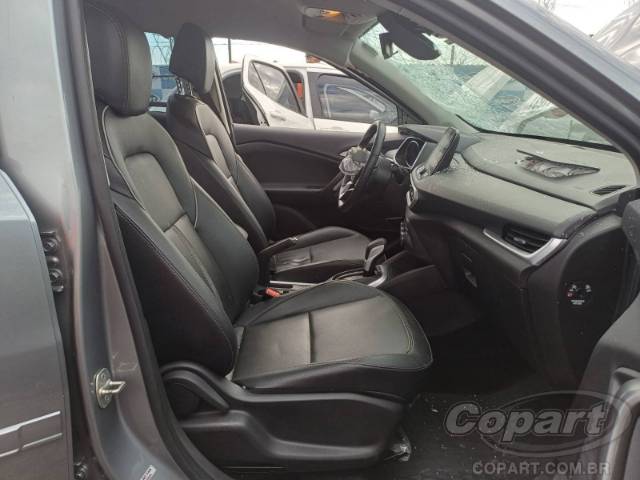 2025 CHEVROLET TRACKER 