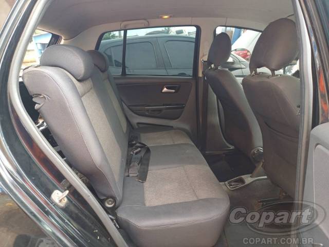 2013 VOLKSWAGEN FOX 