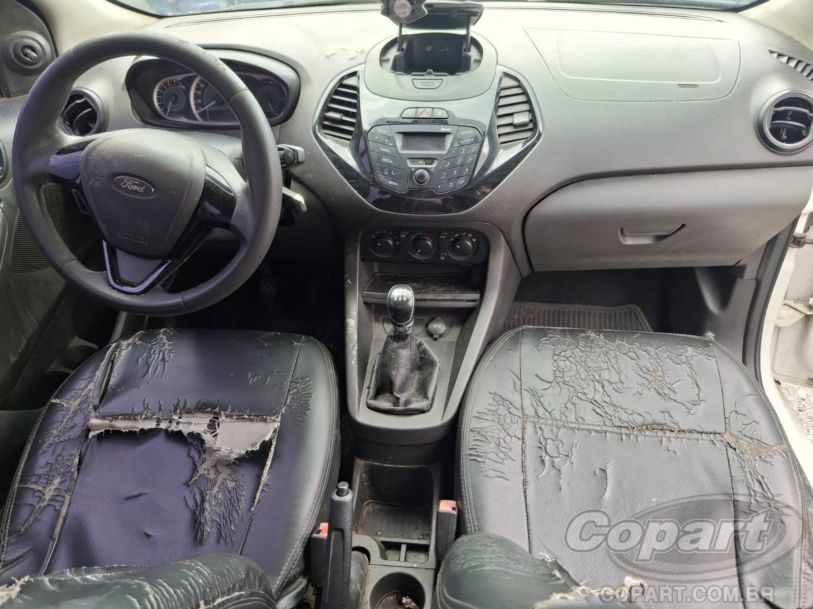 Foto 9 de 10: 2018 FORD KA SEDAN