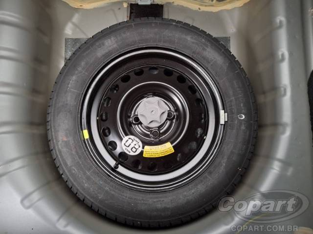 2021 NISSAN KICKS 