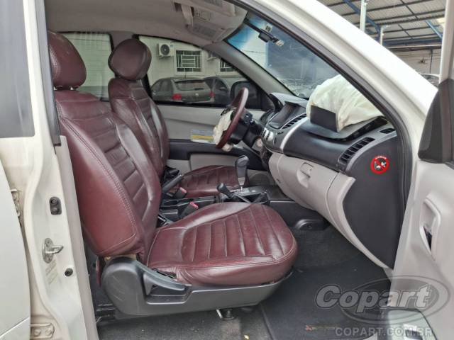 2015 MITSUBISHI L200 TRITON 