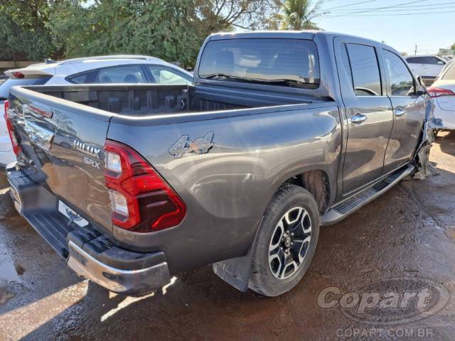 2024 TOYOTA HILUX CD 