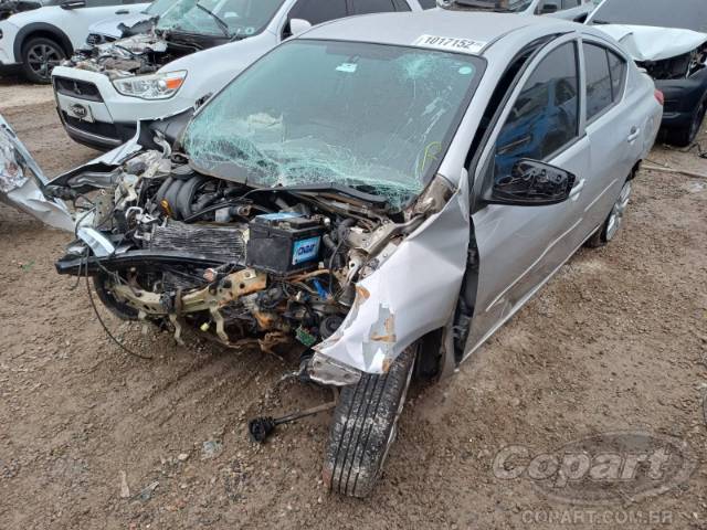 2016 NISSAN VERSA 