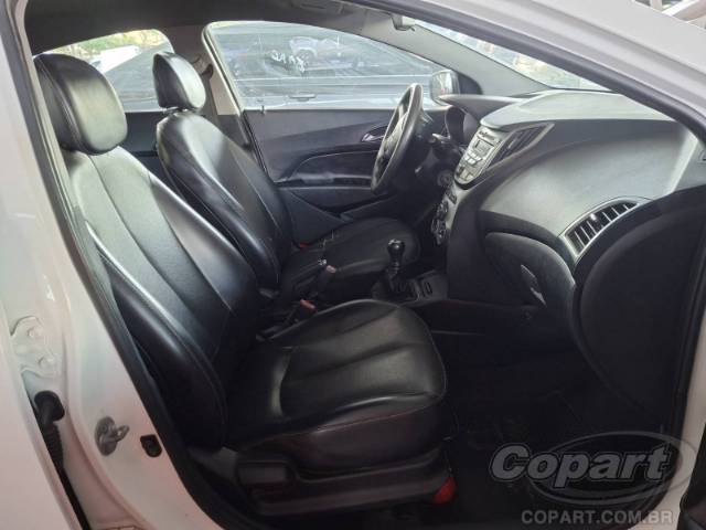2015 HYUNDAI HB20 
