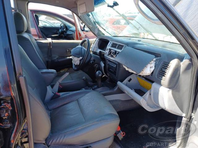 2004 MITSUBISHI PAJERO SPORT 