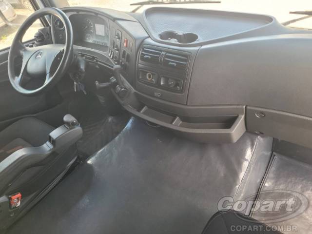 2021 MERCEDES BENZ AXOR 