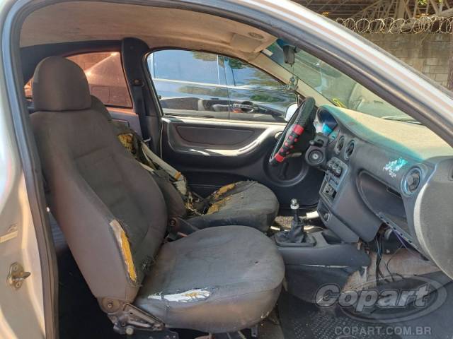 2004 CHEVROLET CELTA 