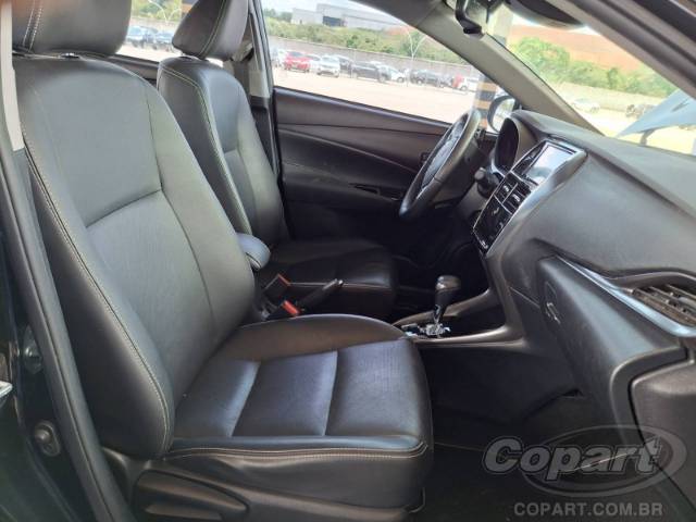 2023 TOYOTA YARIS SEDA 