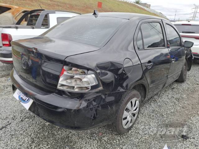 2011 VOLKSWAGEN VOYAGE 