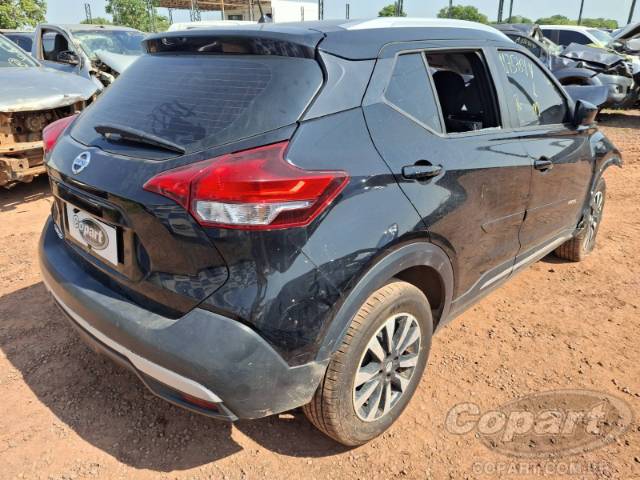2019 NISSAN KICKS 