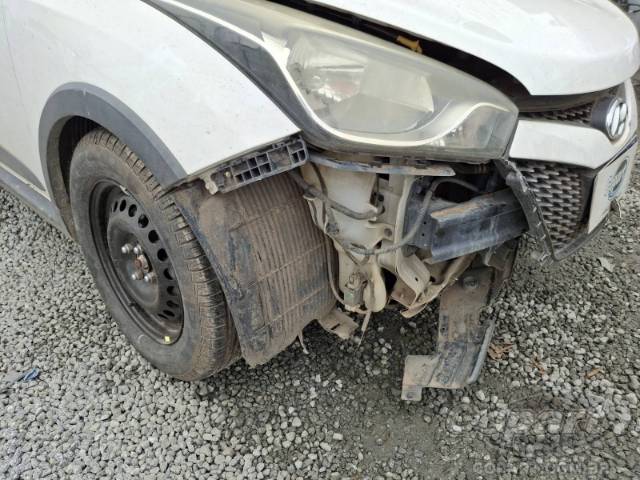 2014 HYUNDAI HB20 