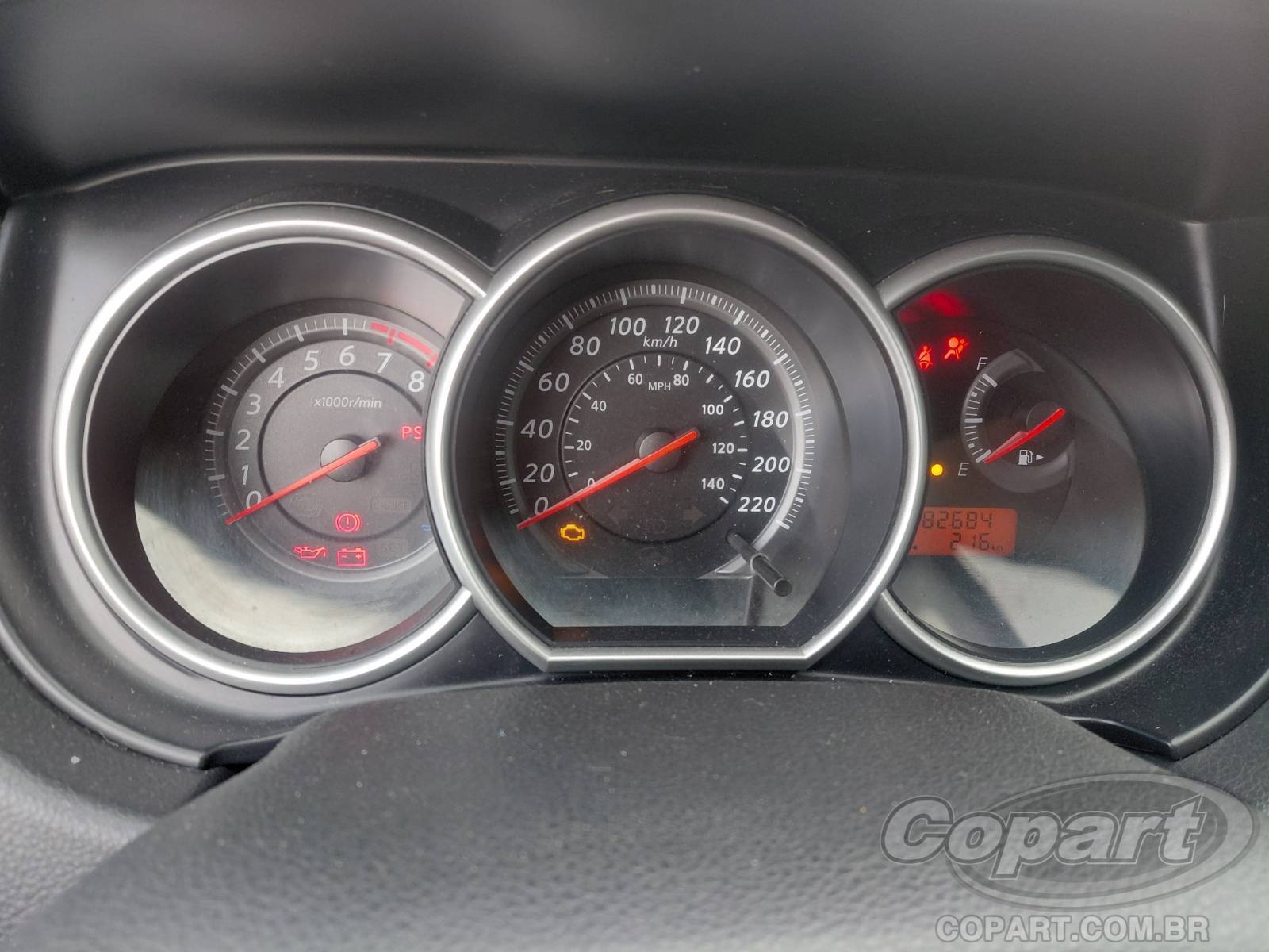 2012 NISSAN TIIDA — foto 8 de 15