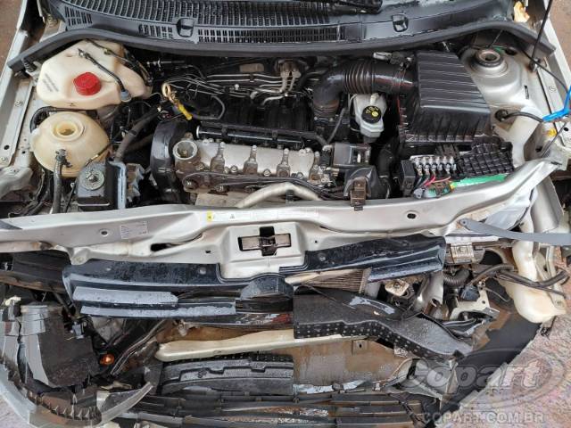 2015 VOLKSWAGEN VOYAGE 