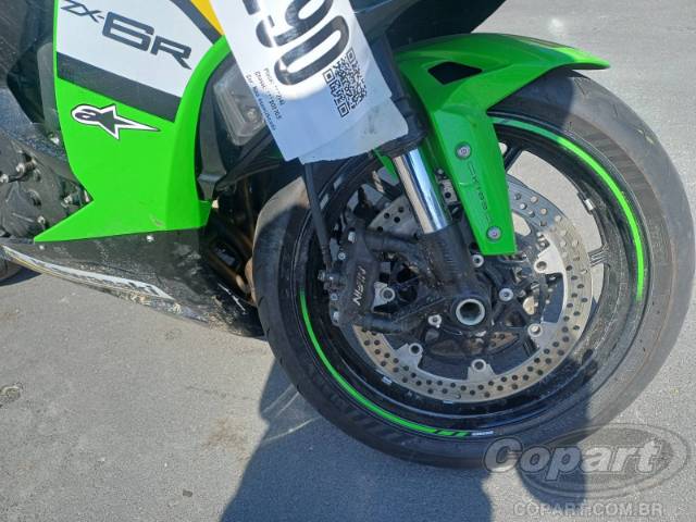 2025 KAWASAKI NINJA ZX-6R 