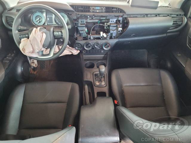 2025 TOYOTA HILUX CD 