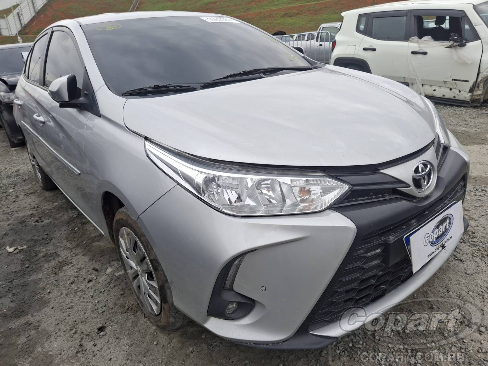 Toyota Yaris Seda XL 1.5 16V Dual VVT-i